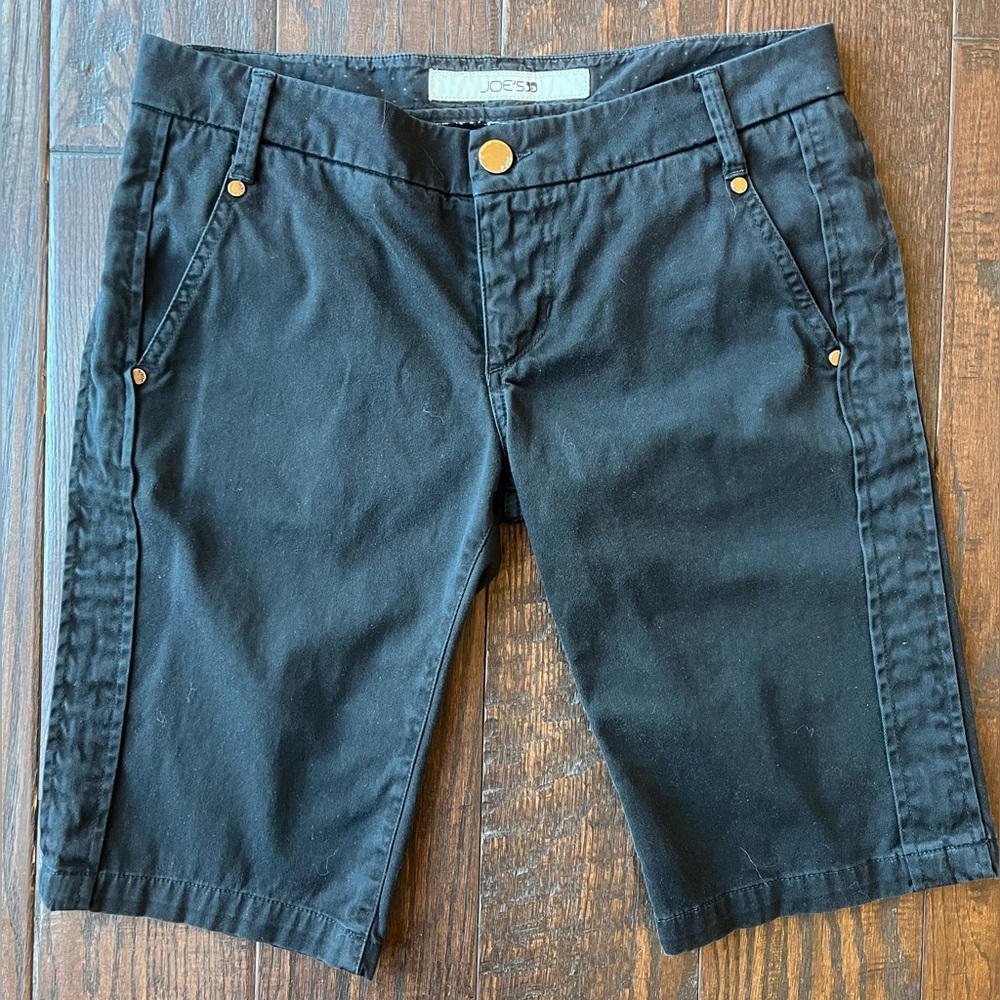 Joe’s Bermudas